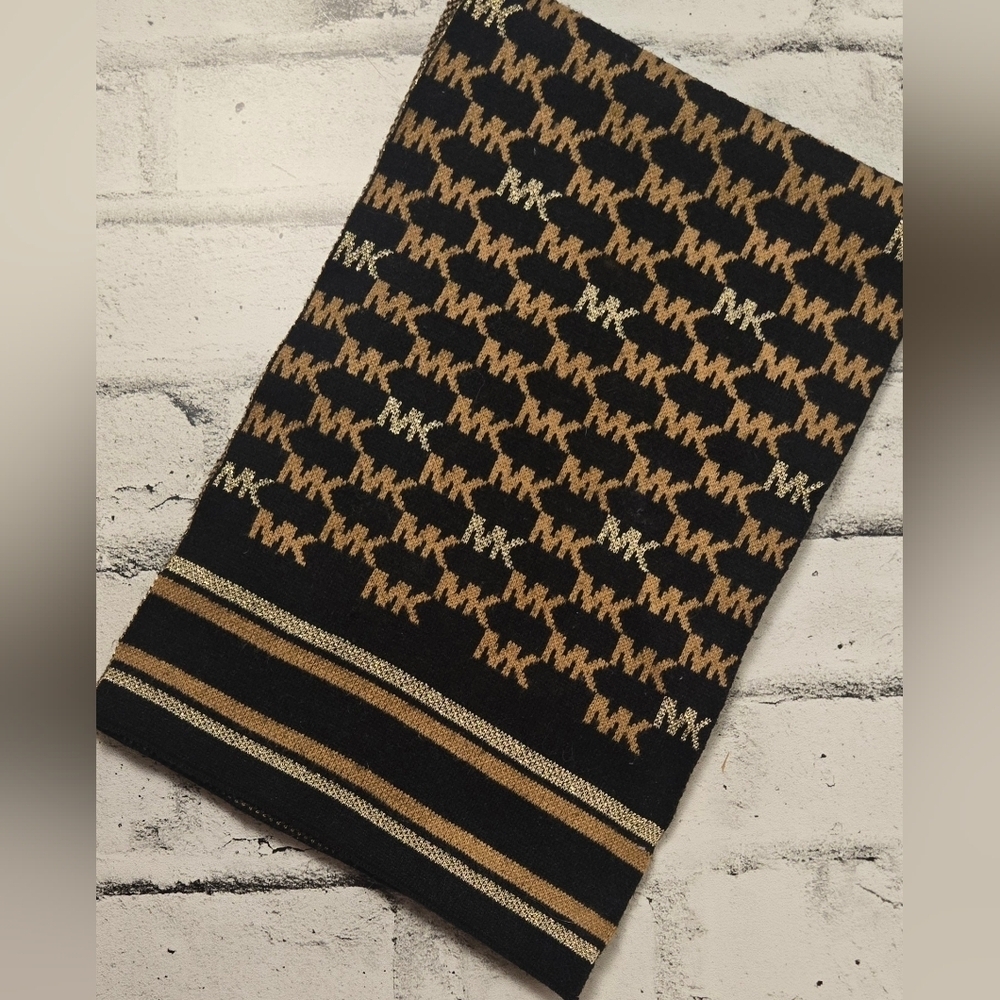 Michael Kors MK Logo Knit Scarf – Black & Gold Monogram Winter Scarf